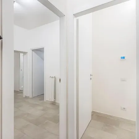 Mutina Design - Life & Hesperia Hospital Appartamento Modena